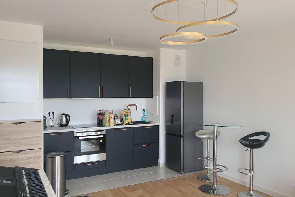 Appartement Chic 5 Min Disneyland/Vallee Village Сери Екстериор снимка