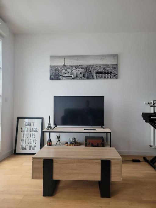 Appartement Chic 5 Min Disneyland/Vallee Village Сери Екстериор снимка