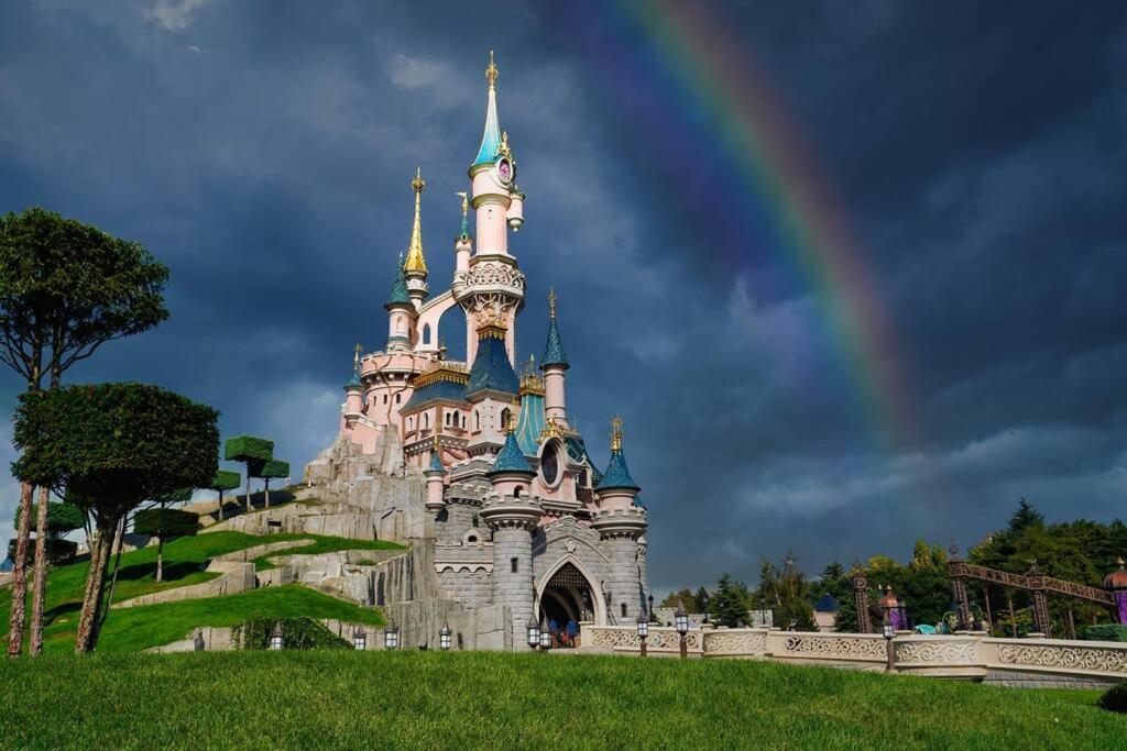 Appartement Chic 5 Min Disneyland/Vallee Village Сери Екстериор снимка